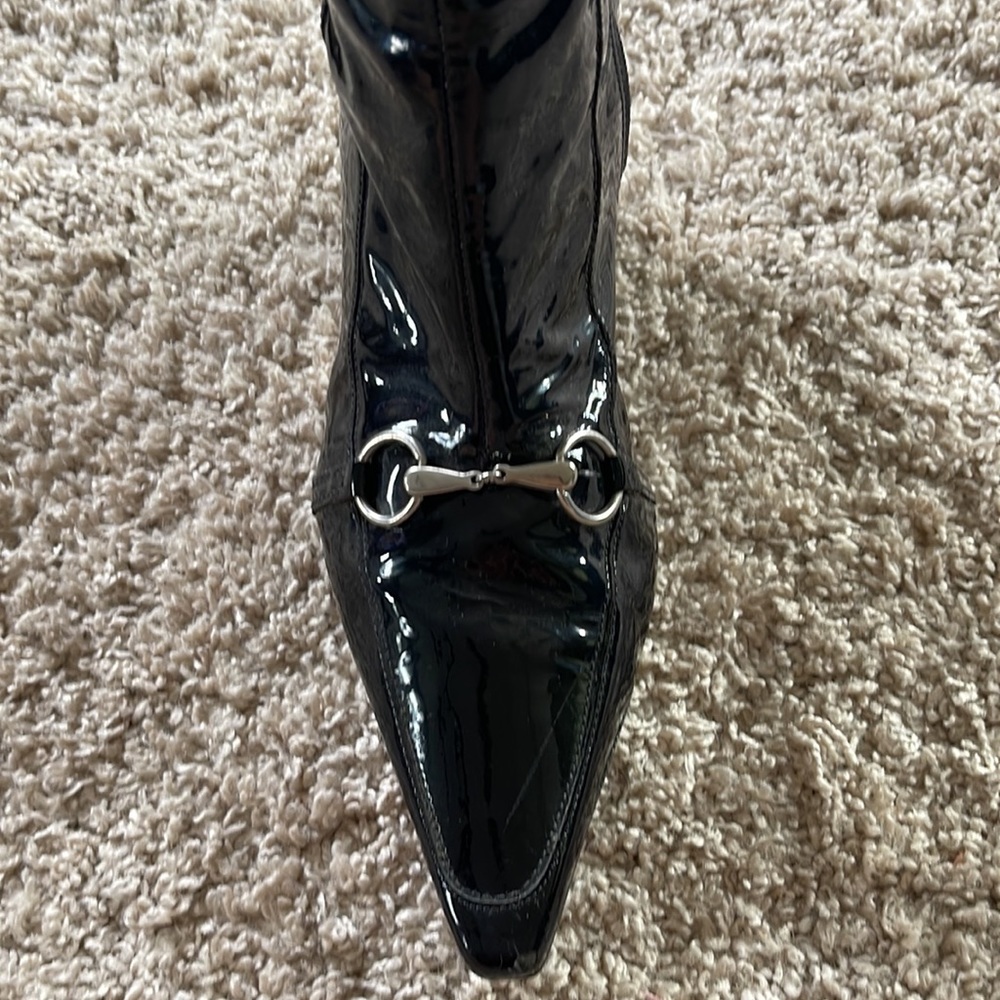 BCBG Girls Patent Black Bootie no size listed but they are 8.5 - Picture 3 of 10